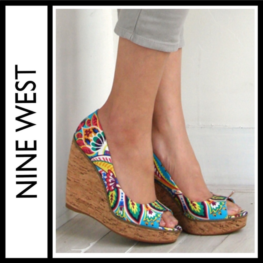 Nine West Wild things Colorful Peep Toe Wedge almost-New